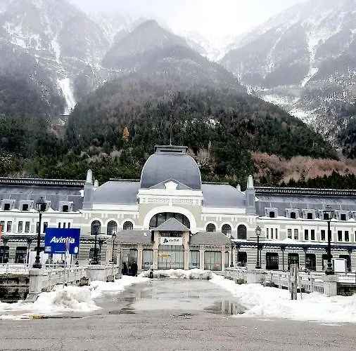 Apartamento Canfranc Apartman *